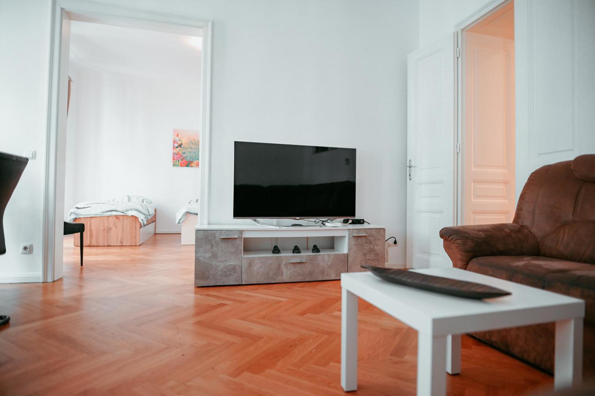Raimond Ottakring 14 * Vienna